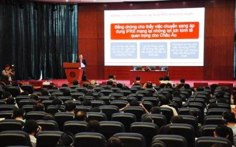 Đưa báo cáo tài chính lên chuẩn quốc tế