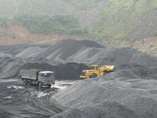 TKV: Tiêu thụ hơn 3 triệu tấn than trong tháng 5
