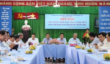 TP.HCM: 160 gian hàng tham dự chợ phiên nông sản lần 6