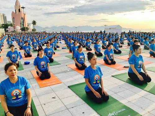 6.000 người tham gia đồng diễn hưởng ứng Ngày Quốc tế Yoga