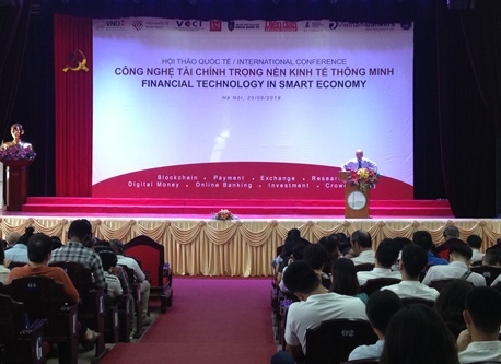 Cần xây dựng khung khổ pháp lý hoàn chỉnh cho fintech