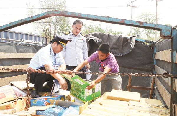 Hàng loạt hàng hóa phải làm thủ tục tại cửa khẩu nhập theo Quyết định 23/2019/QĐ