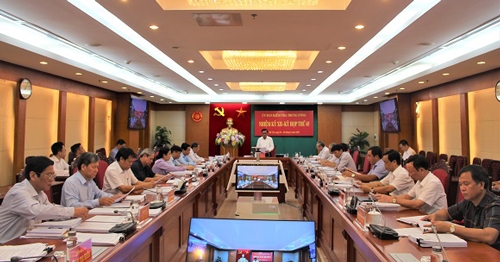 Ủy ban Kiểm tra Trung ương đề nghị Bộ Chính trị xem xét, kỷ luật cán bộ