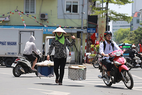 Thời tiết ngày 11/6: Nắng nóng diện rộng ở Bắc Bộ và Trung Bộ, chiều tối có mưa dông