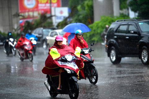 Thời tiết ngày 15/6: Mưa lớn ở Bắc Bộ và Bắc Trung Bộ, có khả năng lốc, sét, mưa đá