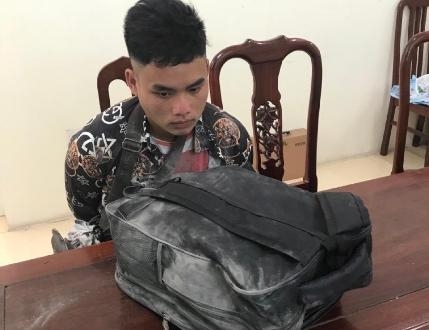 Hải quan phối hợp bắt giữ vụ buôn lậu 54 bánh heroin tại Hà Nội
