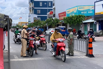 Bừng sáng tình người, tinh thần trách nhiệm trong đại dịch
