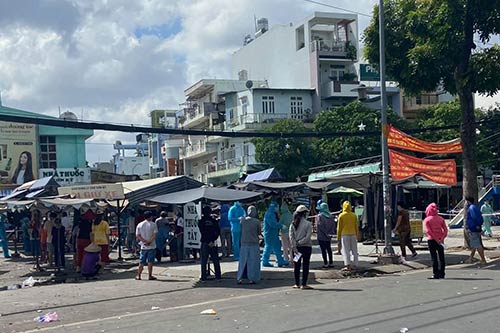 Chợ Sơn Kỳ, TP Hồ Chí Minh bị phong tỏa.