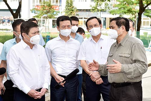 Thủ tướng nhắc lại bài học kinh nghiệm tại Bắc Giang khi để xảy ra nhiều ca lây nhiễm