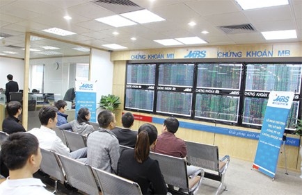 mbs to chuc dao tao kien thuc dau tu chung khoan cho nha dau tu