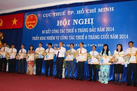 tpho chi minh thu noi dia tang hon 10
