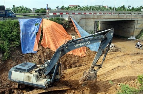 vỡ ống nước Sông Đà