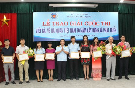 Trao giải cuộc thi viết về Hải quan Việt Nam 70 năm xây dựng, phát triển