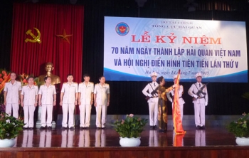 Ngành Hải quan đón nhận Huân chương Độc lập hạng Nhất