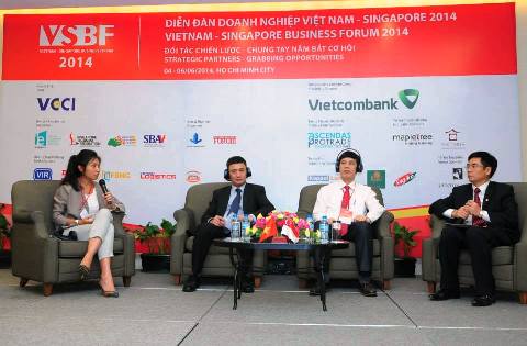 Hơn 200 đại biểu dự Diễn đàn DN Việt Nam – Singapore 2016