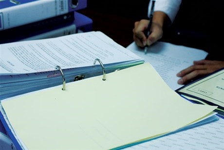 lam ro viec gian lan ho so thau tai cong ty dien luc hai duong