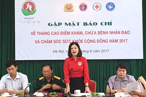 Ra quân Tháng cao điểm khám, chữa bệnh nhân đạo