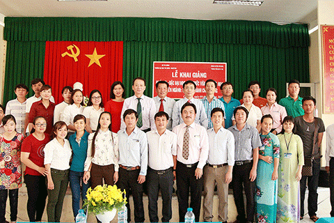 lan dau tien khai giang lop dai hoc tai con dao