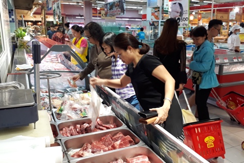 Giá lợn tăng &quot;chóng mặt&quot;: Cẩn thận sốt ảo