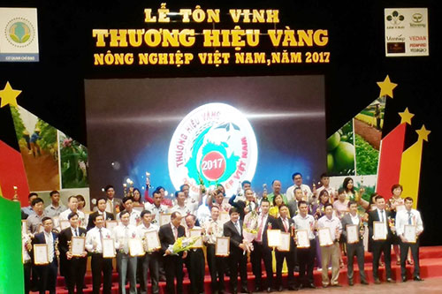 Vinh danh 150 Thương hiệu “Vàng” nông nghiệp Việt Nam năm 2017