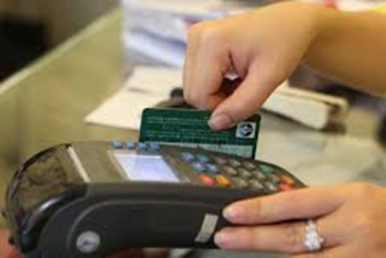 Có được trừ thuế khoản chi bằng thẻ tín dụng cá nhân?