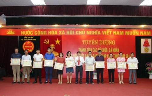 Hà Giang: Tuyên dương 152 tổ chức, cá nhân nộp thuế tốt