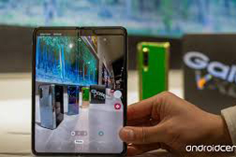 Samsung Galaxy Fold sẽ lên kệ vào tháng 9 tới