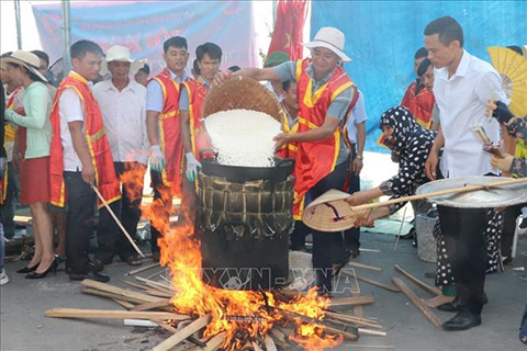 Sôi nổi Lễ hội Bánh chưng