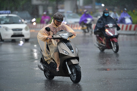 Thời tiết ngày 3/7: Nhiều khu vực trên cả nước có mưa và dông