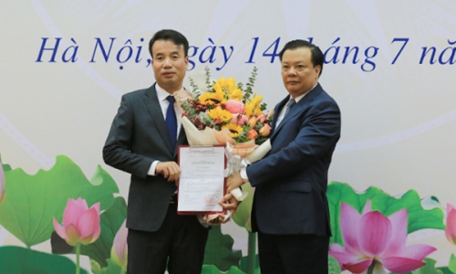 Trao quyết định bổ nhiệm ông Nguyễn Thế Mạnh làm Tổng Giám đốc BHXH Việt Nam