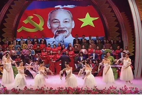 Vinh quang non sông Việt Nam