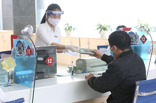 Ngóng chờ lợi nhuận ngân hàng quý II