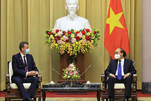 Chủ tịch nước Nguyễn Xuân Phúc tiếp Bộ trưởng Thương mại, Du lịch