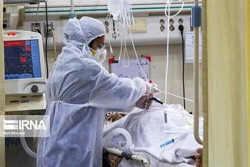 Điều trị cho bệnh nhân nhiễm COVID-19 tại bệnh viện ở Tehran, Iran.