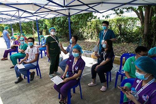 Một điểm tiêm vaccine ngừa COVID-19 tại Yangon