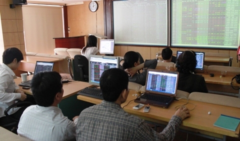khoi ngoai dac biet quan tam toi cac san pham moi nhu etf va nvdr