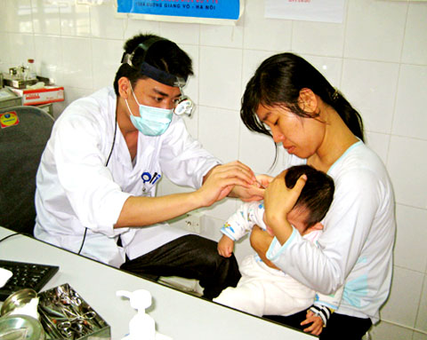 khám bệnh cho trẻ dưới 6 tuổi tại Quảng Ninh