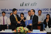 vietcombank vao cuoc ho tro von cho vncb