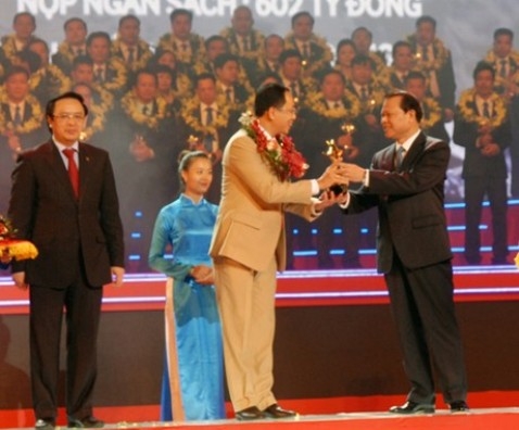 Tôn vinh 100 doanh nhân trẻ tiêu biểu