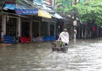 Từ trưa và chiều 4/8, khu vực Đông Bắc Bộ mưa giảm nhanh về diện và lượng