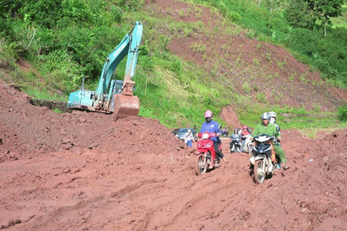 Nguy cơ cao sạt lở đất và ngập úng ở Tây Nguyên, vùng áp thấp di chuyển theo hướng Bắc Tây Bắc