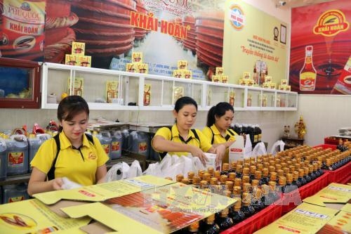 sap ra mat cuon chi dan dia ly di san thien nhien va van hoa viet