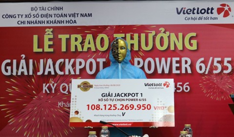 Tỷ phú Vietlott làm từ thiện, hỗ trợ chống dịch Covid-19 hơn 1,7 tỷ đồng