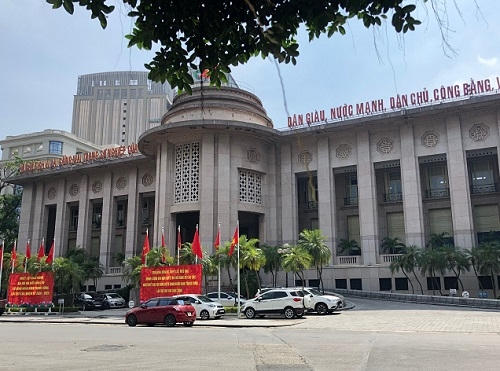 Xây dựng lộ trình tăng vốn cho các ngân hàng thương mại nhà nước