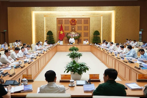 Thủ tướng chủ trì phiên họp Tiểu ban KT-XH về bổ sung, cập nhật các dự thảo văn kiện