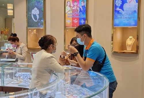 PNJ đạt hơn 12 nghìn tỷ đồng doanh thu 7 tháng