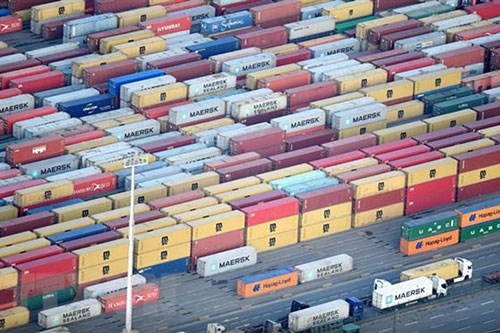 Hàng hoá tại cảng container ở Hamburg