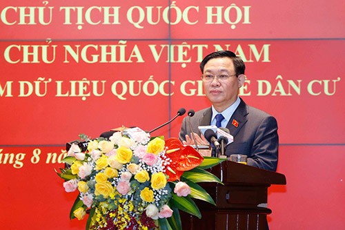 Chủ tịch Quốc hội Vương Đình Huệ phát biểu tại buổi làm việc