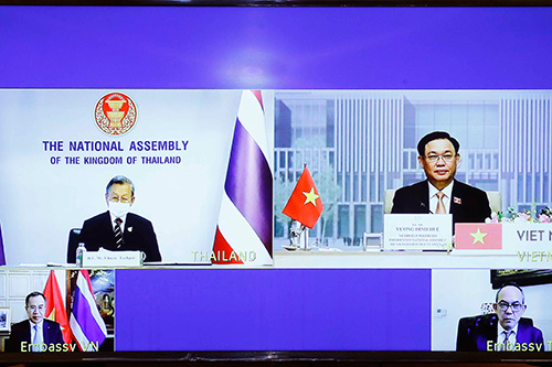 Thúc đẩy quan hệ Đối tác chiến lược tăng cường Việt Nam-Thái Lan