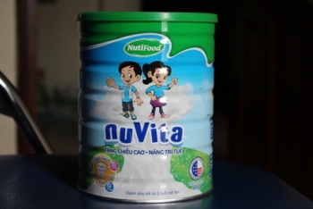 Dư luận bức xúc vì sữa cho trẻ em loạn giá: Vì đâu nên nỗi?